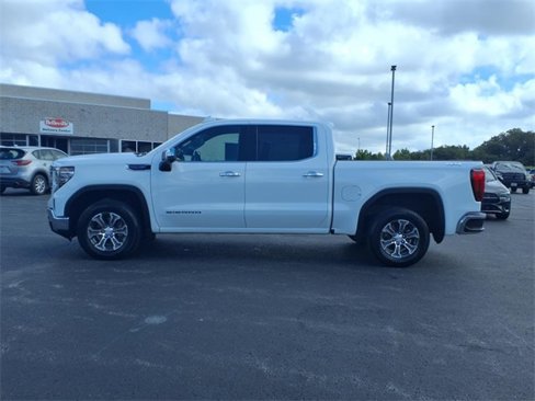Used 2025 GMC Sierra 1500 SLT image 8