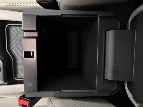 New 2025 Ford Explorer Active w/ Active Comfort Package image 25