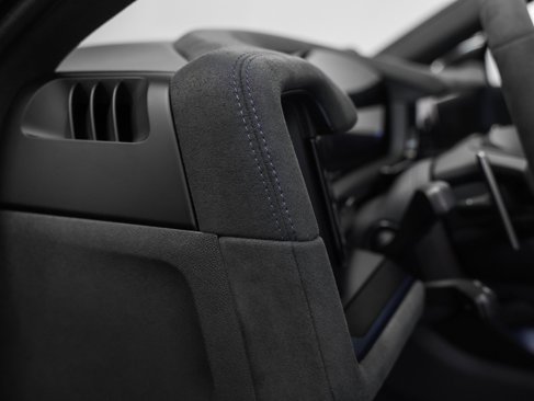 Certified 2025 Porsche Cayenne Turbo GT image 44
