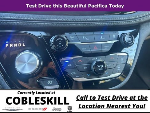 New 2026 Chrysler Pacifica Select image 26