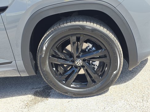 New 2026 Volkswagen Atlas Cross Sport SEL R-Line image 31