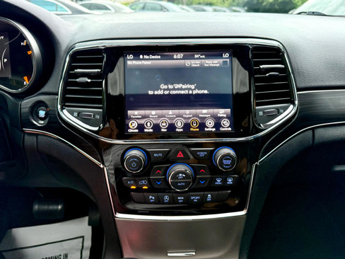 Used 2021 Jeep Grand Cherokee Limited image 14
