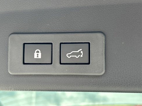 New 2025 Subaru Ascent Limited image 15