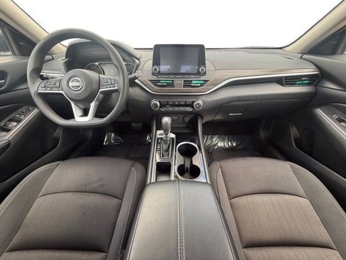Used 2024 Nissan Altima 2.5 SV image 24