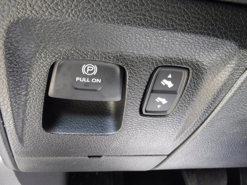New 2026 RAM 1500 4x4 Crew Cab image 15