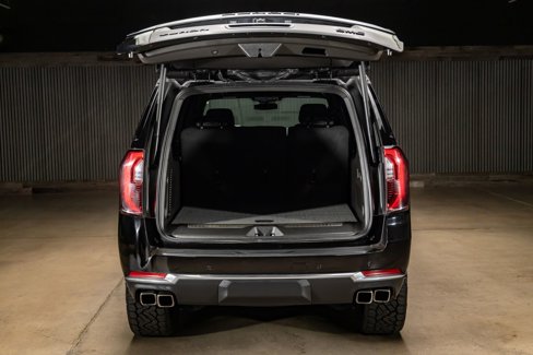 Used 2025 GMC Yukon XL Denali image 9