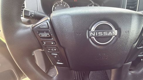 Used 2022 Nissan Frontier SV image 19