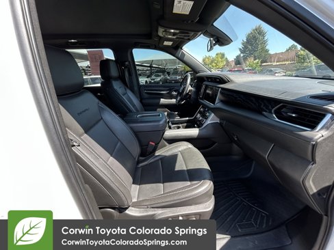 Used 2022 GMC Yukon XL Denali image 30