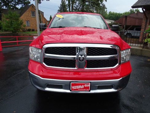 Used 2020 RAM 1500 Tradesman w/ Chrome Appearance Group image 3