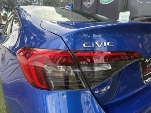 Used 2023 Honda Civic Sport image 9