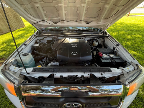 Used 2012 Toyota Tacoma 4x4 Double Cab image 28