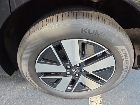 New 2026 Hyundai Ioniq 9 SEL image 5