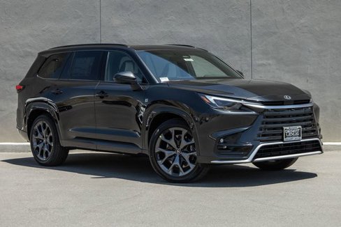 New 2025 Lexus TX 500h AWD image 12