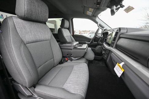 New 2025 Ford F250 XLT w/ Black Appearance Package image 20