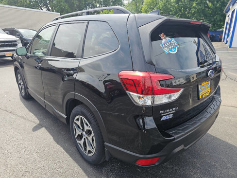 Used 2019 Subaru Forester Premium image 11