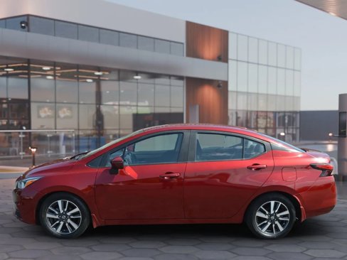 Used 2020 Nissan Versa SV image 3