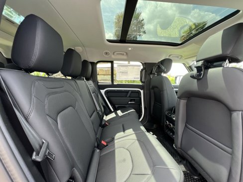 New 2025 Land Rover Defender 130 S image 21