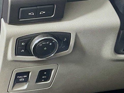 Used 2019 Ford F150 XLT w/ Equipment Group 302A Luxury image 8