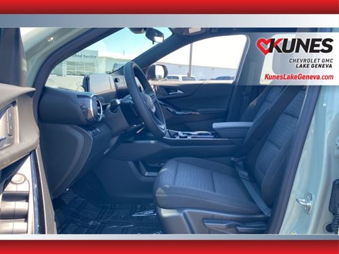 New 2026 Chevrolet Equinox LT image 18
