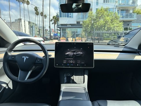 Used 2023 Tesla Model 3 Standard Range image 15
