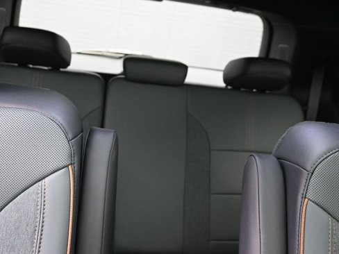 New 2026 GMC Acadia AT4 w/ Luxury Package image 15