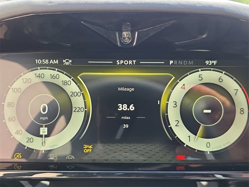 New 2026 Aston Martin V8 Vantage Coupe image 5