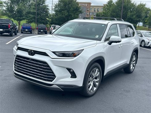 Used 2025 Toyota Grand Highlander FWD image 8