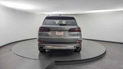 Used 2024 BMW X5 sDrive40i w/ Premium Package image 7