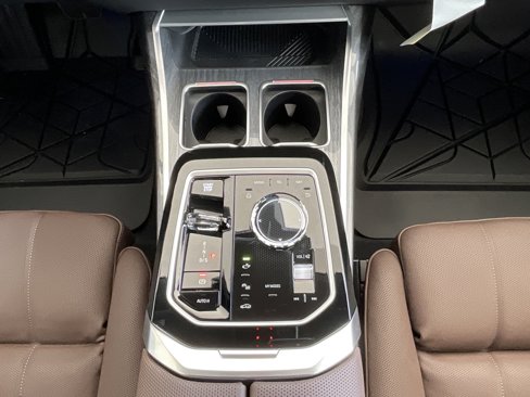 New 2026 BMW 740i w/ Executive Package image 19