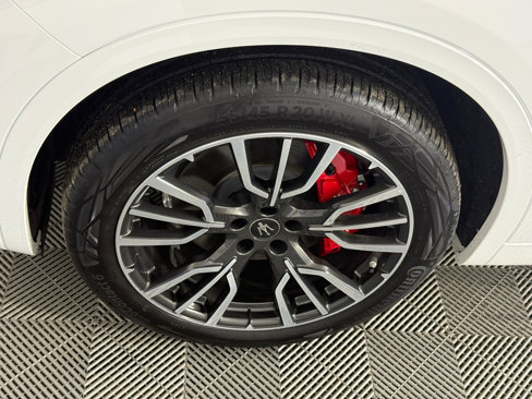 Used 2024 Maserati Grecale GT image 12