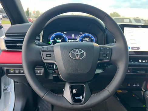 New 2026 Toyota Camry Hybrid image 17