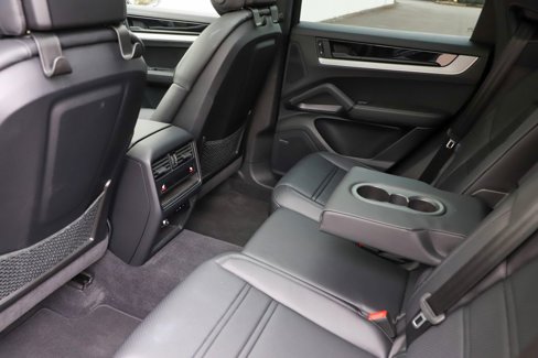 Used 2024 Porsche Cayenne Coupe image 19