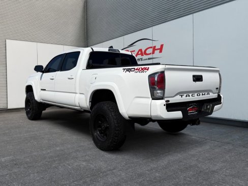 Used 2021 Toyota Tacoma TRD Sport image 11