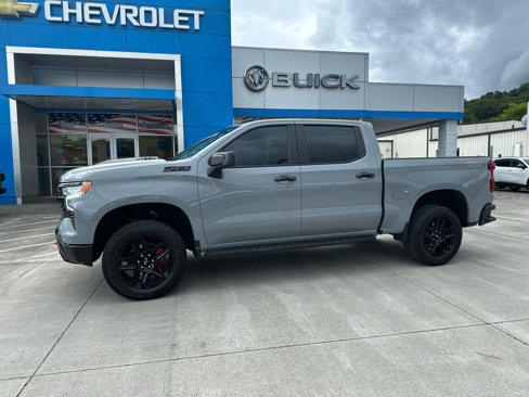 Used 2024 Chevrolet Silverado 1500 LT Trail Boss w/ Convenience Package II image 2