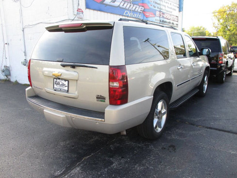 Used 2011 Chevrolet Suburban LTZ image 6