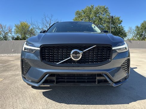 Certified 2025 Volvo XC60 B5 Plus w/ Climate Package image 2