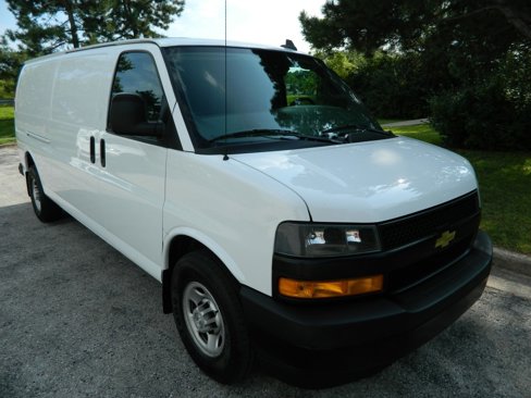 Used 2019 Chevrolet Express 3500 Extended w/ Driver Convenience Package image 3