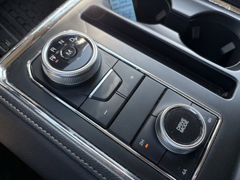 Used 2024 Ford Expedition Max XLT image 49