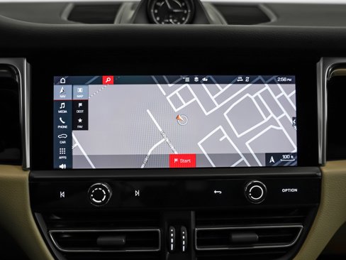 Certified 2023 Porsche Macan S image 21