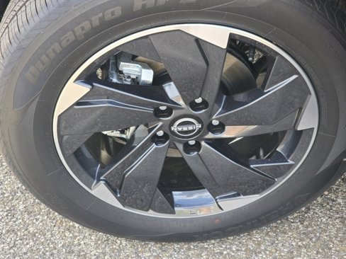 New 2026 Nissan Rogue SV image 18