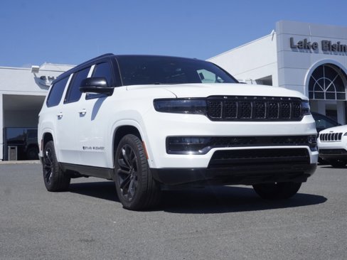 Used 2024 Jeep Grand Wagoneer L Series II Obsidian w/ Quick Order Packagew 28T image 2