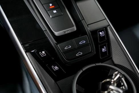 Used 2022 Porsche 911 Turbo S image 18