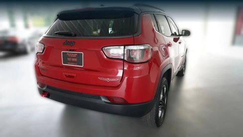 Used 2018 Jeep Compass Trailhawk image 10