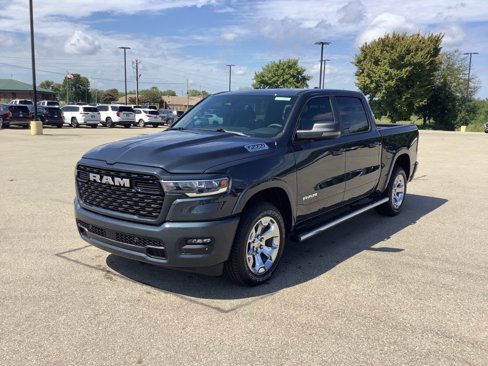 New 2026 RAM 1500 4x4 Crew Cab image 3