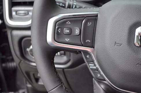 New 2026 RAM 1500 4x4 Crew Cab image 17