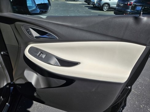 Certified 2024 Buick Encore GX Avenir w/ Avenir Technology Package image 9