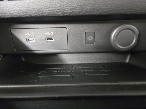 New 2025 Mitsubishi Outlander SE image 28