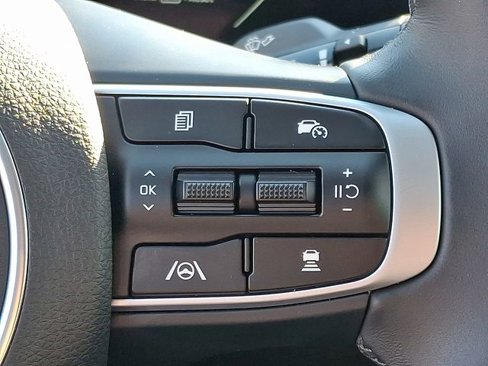 Used 2025 Kia K5 EX image 24