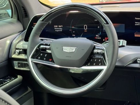 New 2026 Cadillac Vistiq Sport image 25