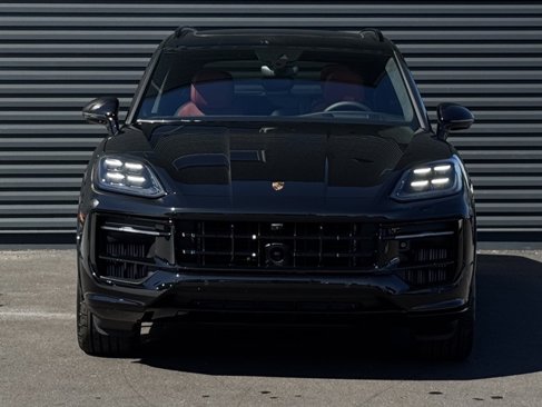 New 2026 Porsche Cayenne GTS image 10